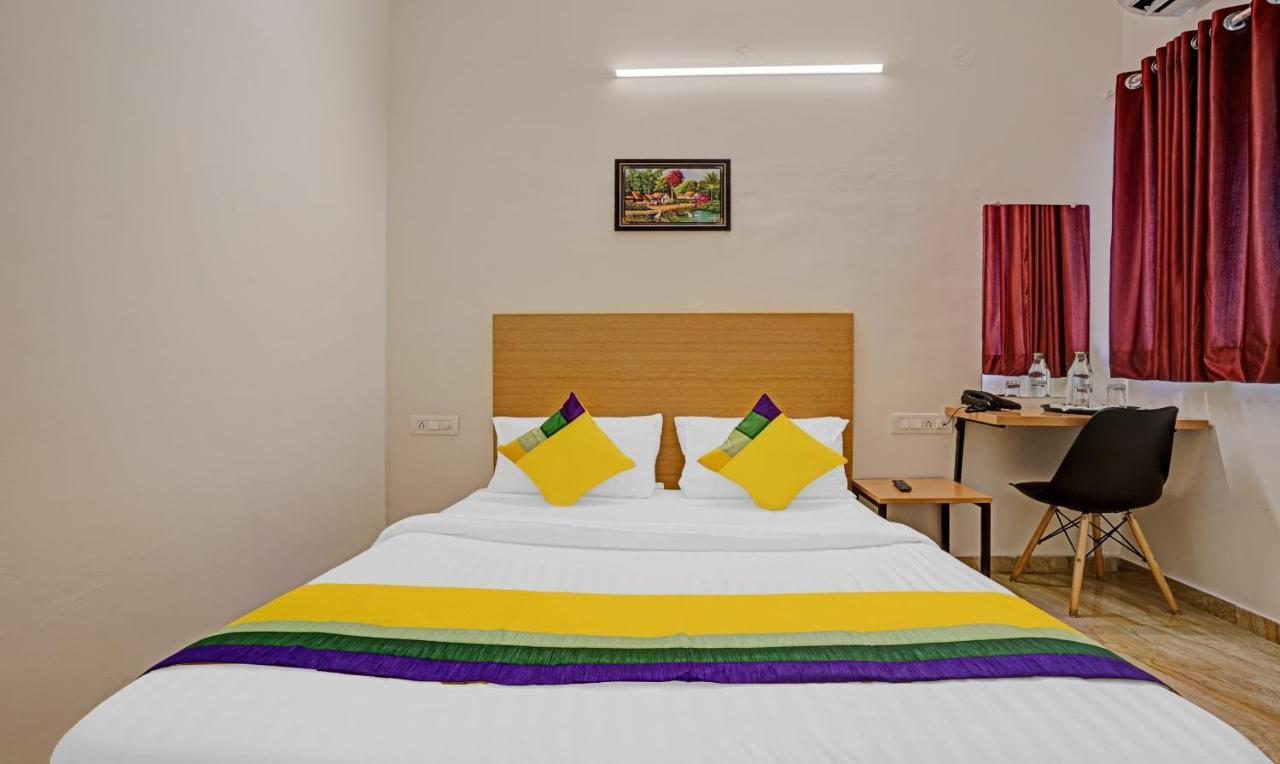 Itsy Hotels Flowers Park Nashik Dış mekan fotoğraf